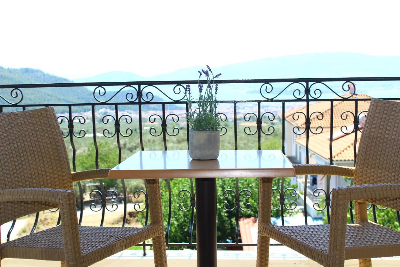 Alli Meria Hotel Defkalion מראה חיצוני תמונה