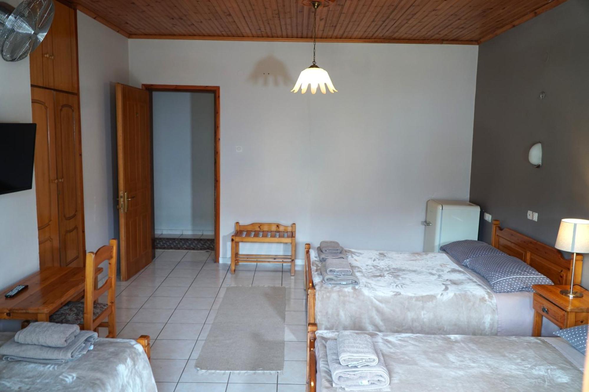 Alli Meria Hotel Defkalion מראה חיצוני תמונה