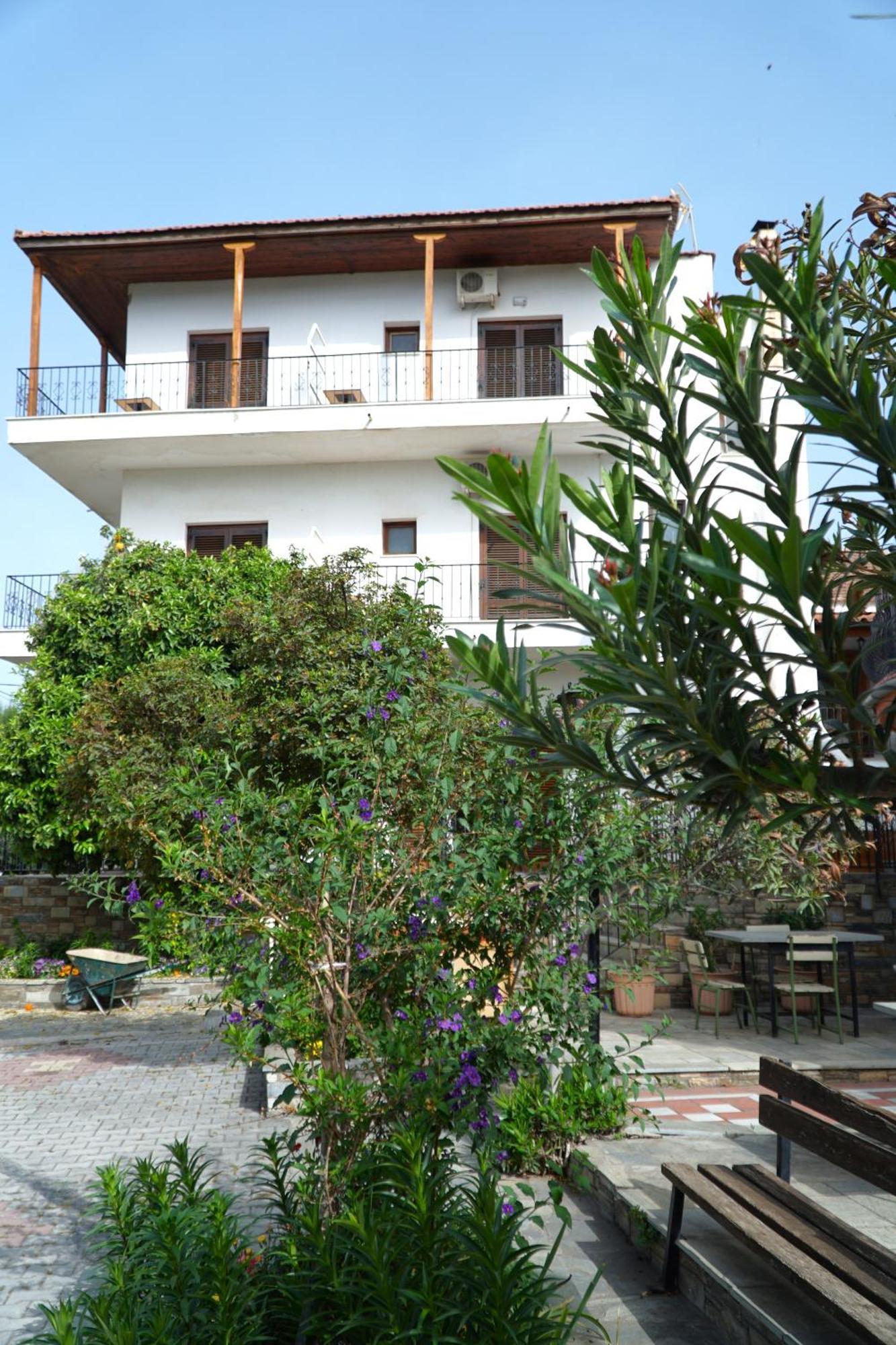 Alli Meria Hotel Defkalion מראה חיצוני תמונה